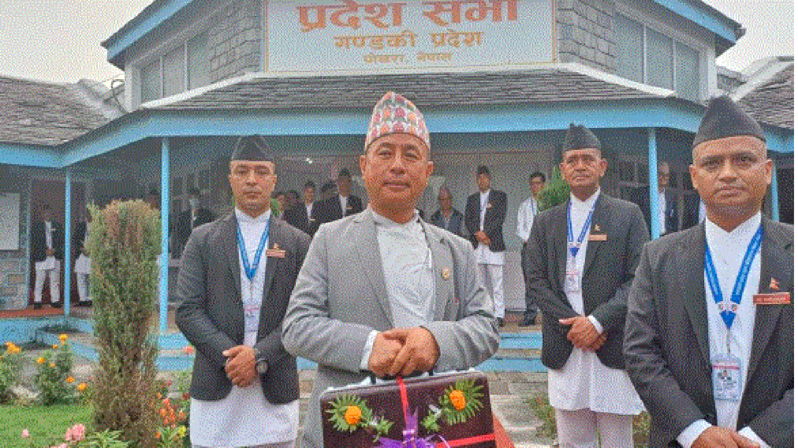 आफैं निर्माण संयोजक बनेर पार्टी कार्यालयलाई बजेट हाल्ने गण्डकीका अर्थमन्त्रीको दाउ
