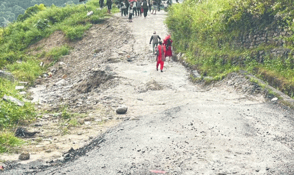 विपी राजमार्ग अवरुद्ध, वैकल्पिक बाटो सञ्चालनमा