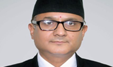 न्यायाधीश रेग्मीको प्रश्न : निर्वाचन नगर भनियो भने सबै ठप्प हुने भो, ठप्प भएर मुलुक चल्छ ? न्यायाधीश रेग्मीको प्रश्न : निर्वाचन नगर भनियो भने सबै ठप्प हुने भो, ठप्प भएर मुलुक चल्छ ?